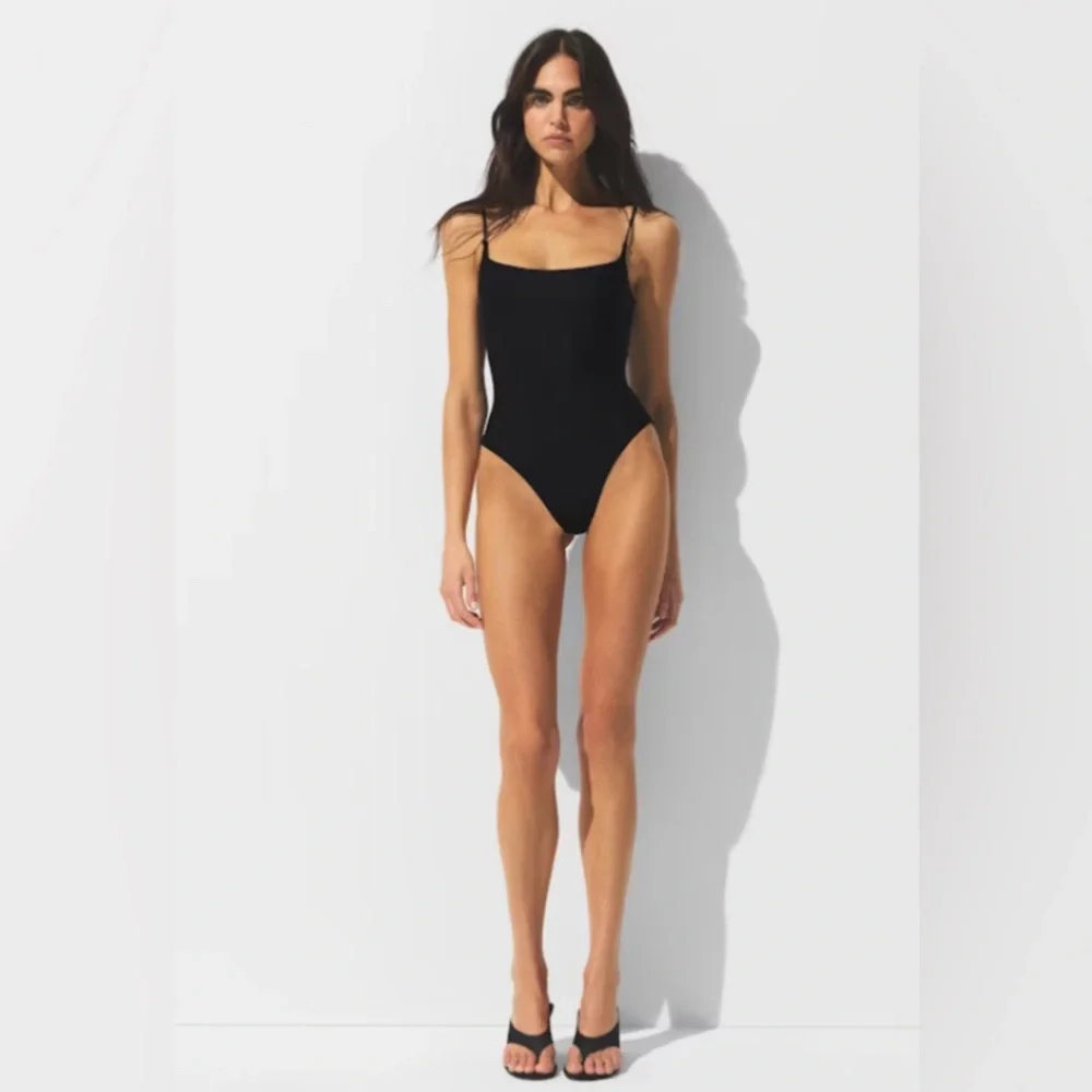 SKIMS Square Neck Scoop One Piece Swimsuit L